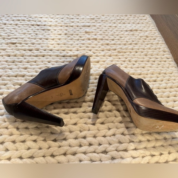 Cole Haan - Unique Women’s Multi Colored Heels - Size 8 high Chelsea pump - Picture 6 of 8